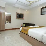 Hotel Aerostay Inn