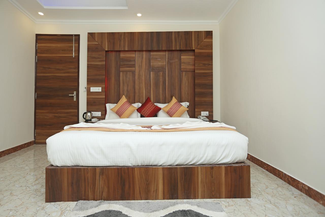 Aerostay 3* New Delhi