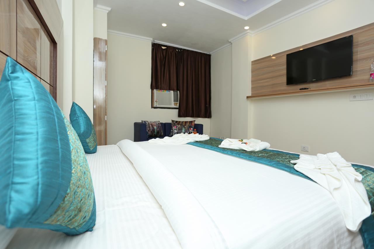 Hotel Aerostay 3*