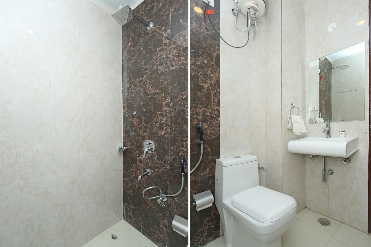 Hotel Aerostay 3*