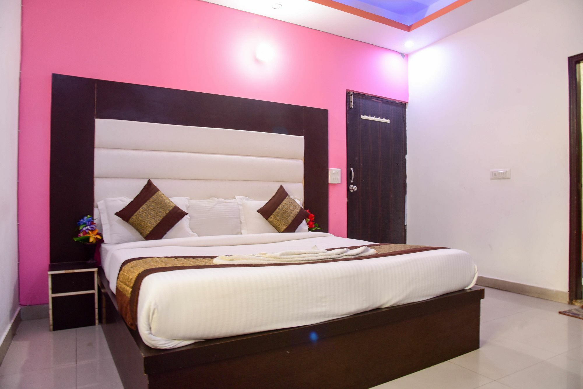 Hotel Aerostay